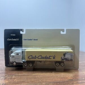 New Cub Cadet Toy Semi Tractor‎ Trailer Hauler Mower Ertl Company # 13068-1HE